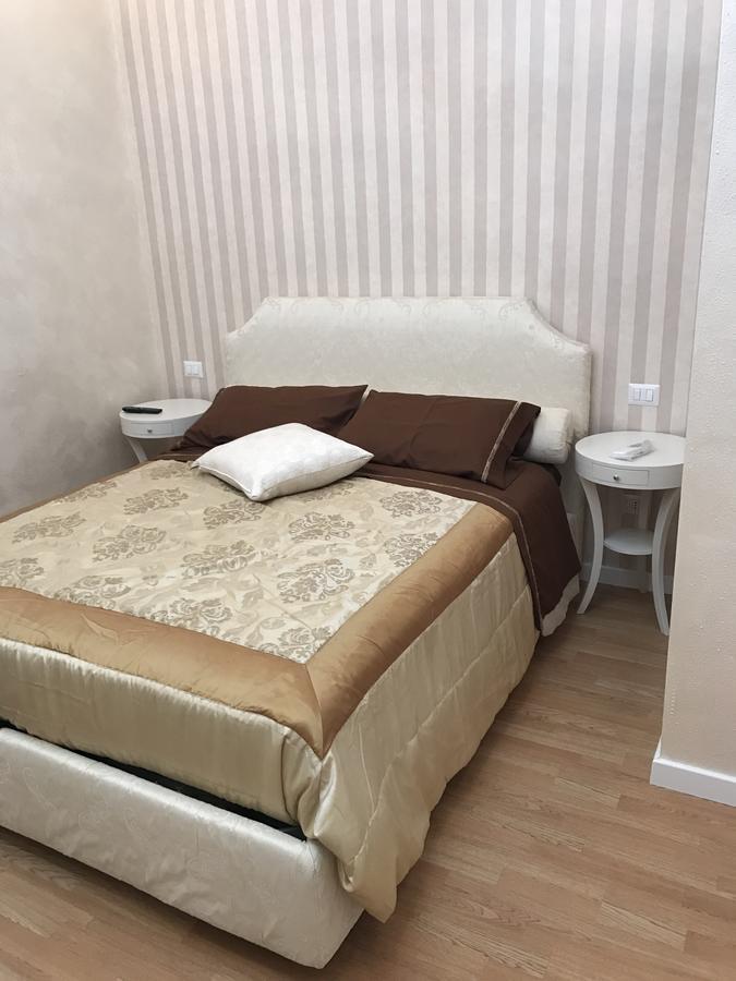 Bed and Breakfast Donna Margharet Кротоне Екстер'єр фото